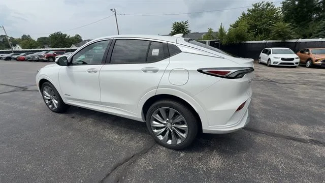 New 2026 White Frost Tricoat Buick Avenir image 6