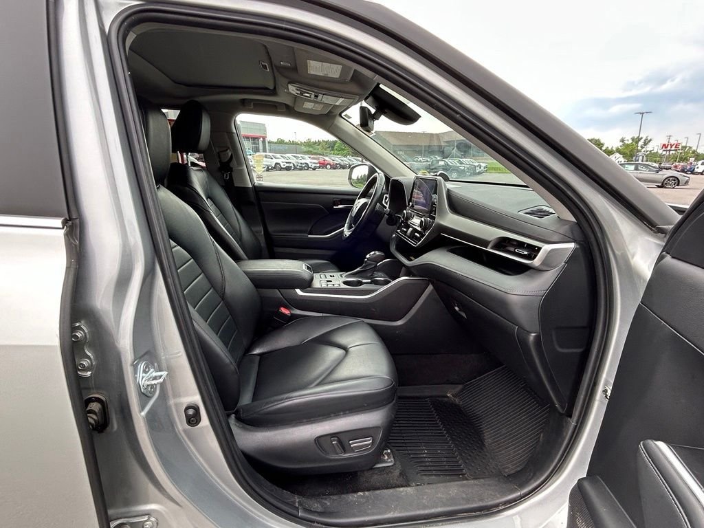 2023 Toyota Highlander XLE - Photo 39