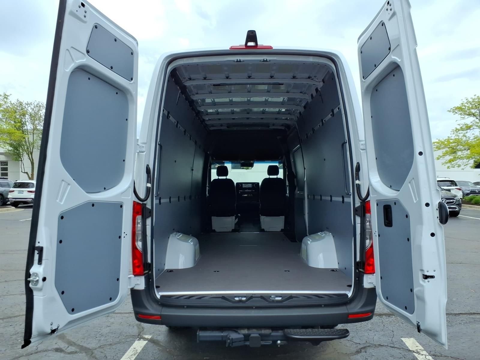 New 2026 Arctic White Mercedes-Benz Cargo 170 WB image 6