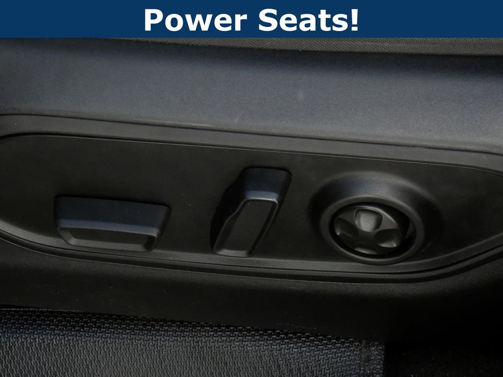 Used 2023 Gray Jeep Altitude image 15