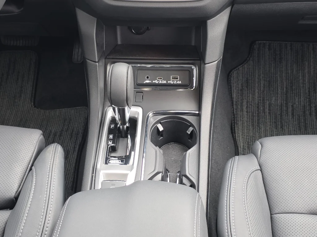 2025 Subaru Ascent Limited - Photo 27