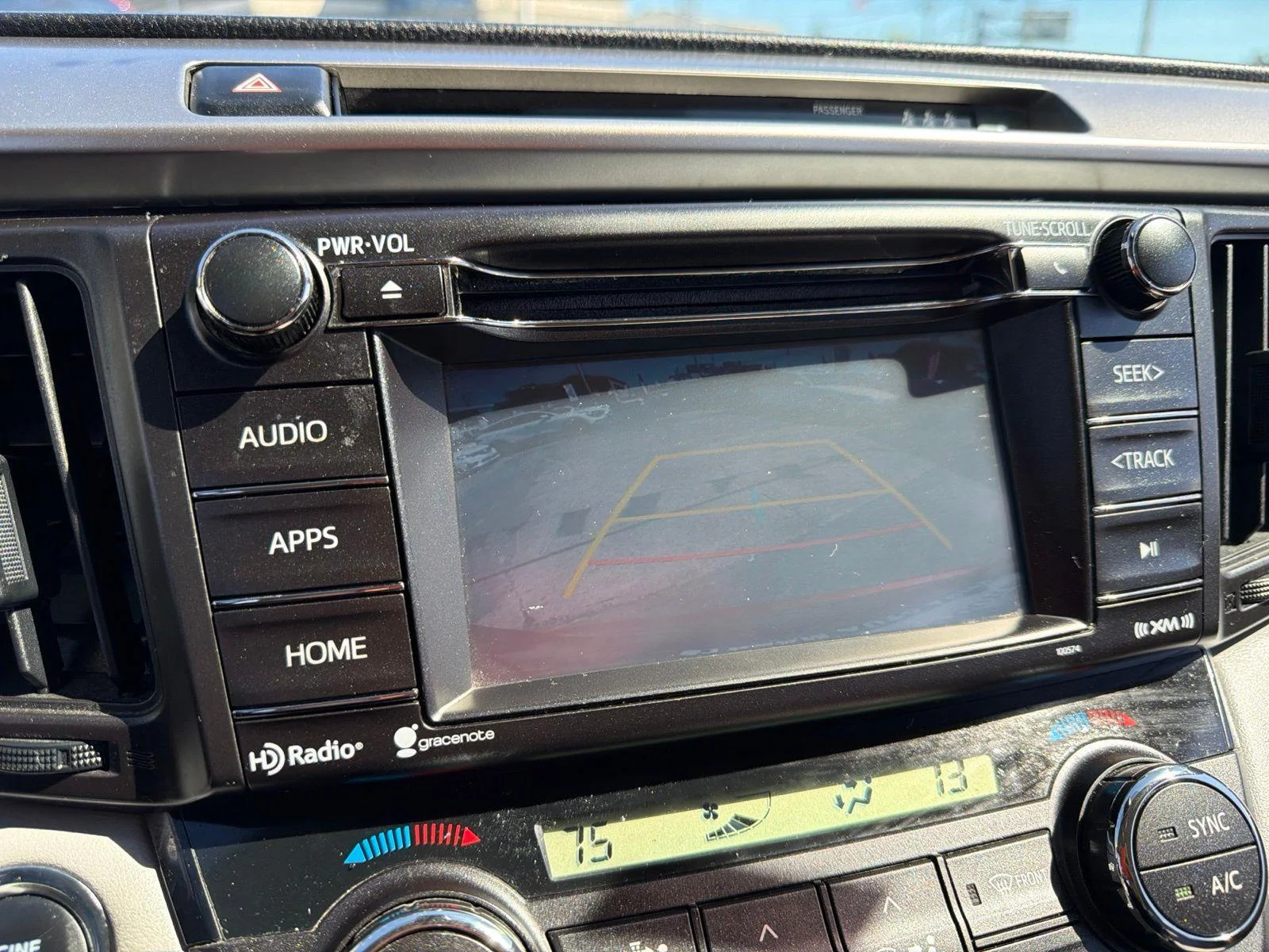 2018 Toyota RAV4 XLE - Photo 30