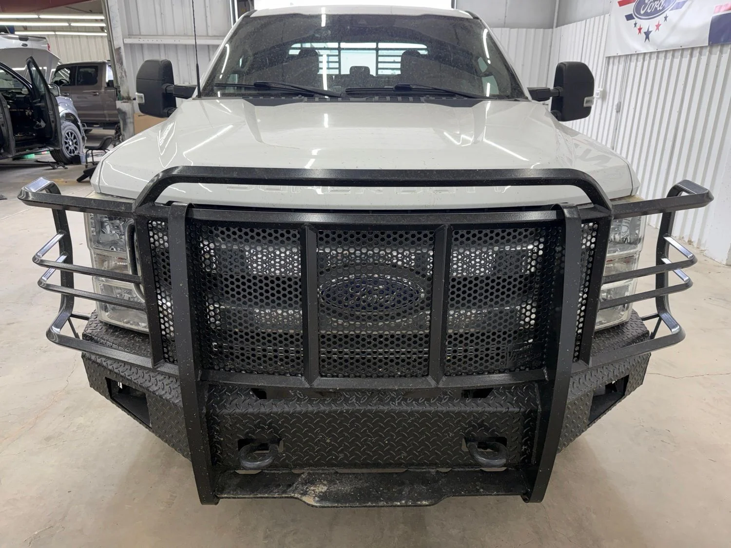 Used 2022 Oxford White Ford XLT image 3