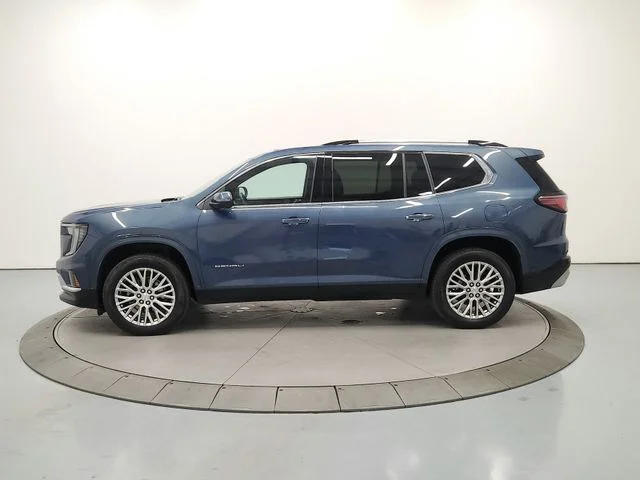 Used 2024  GMC Denali image 5