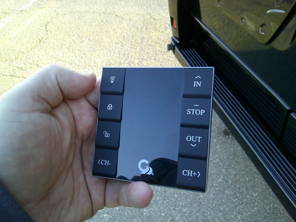 Used 2024 Black RAM High Roof image 20