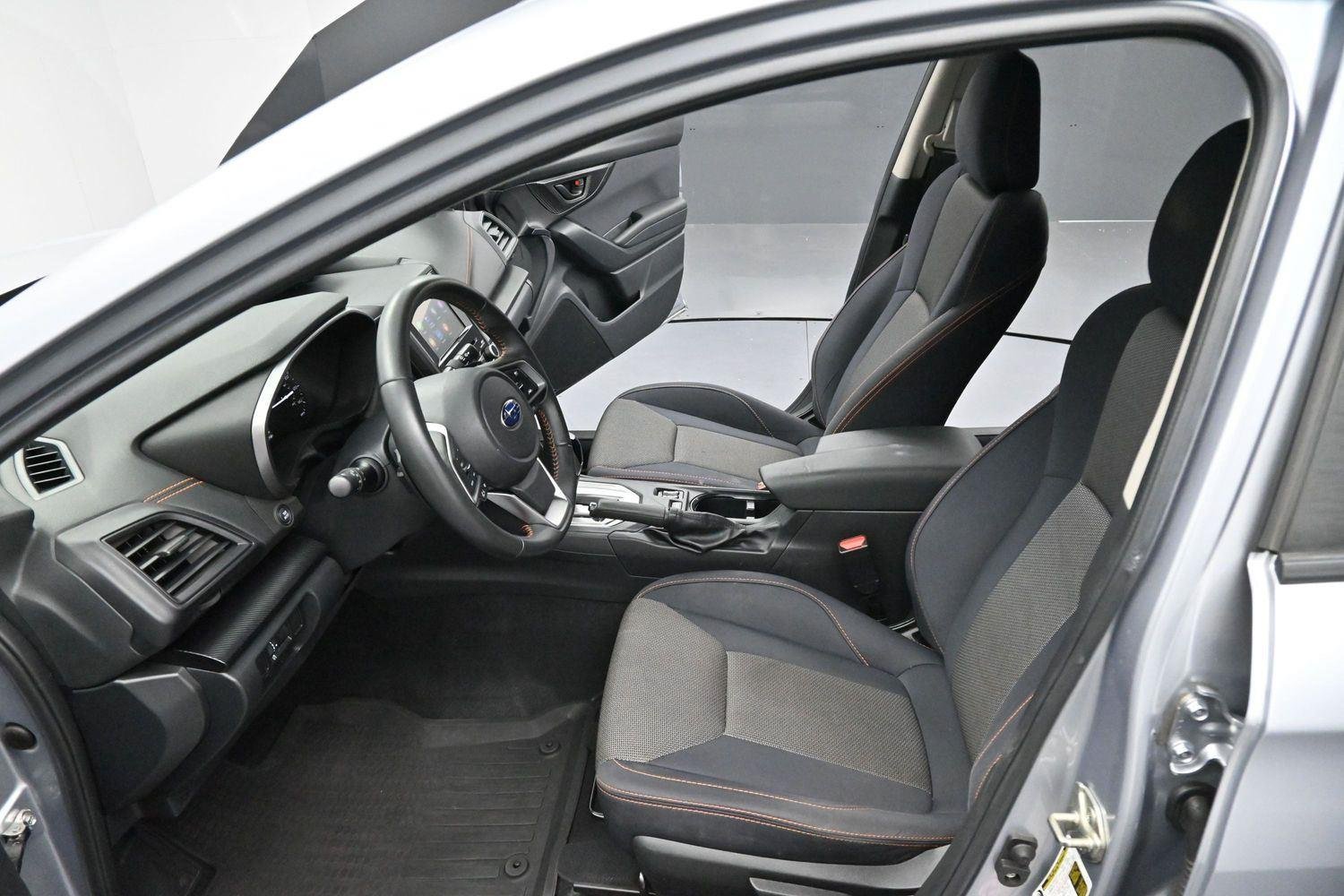 Used 2020 Ice Silver Metallic Subaru Premium image 11