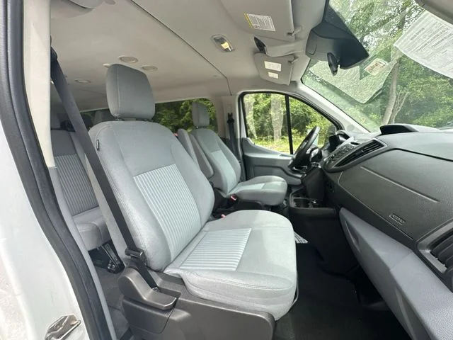 Used 2015 White Ford XLT image 27