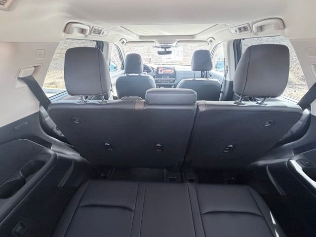 New 2026 Everest White Pearl TriCoat Nissan Platinum image 42