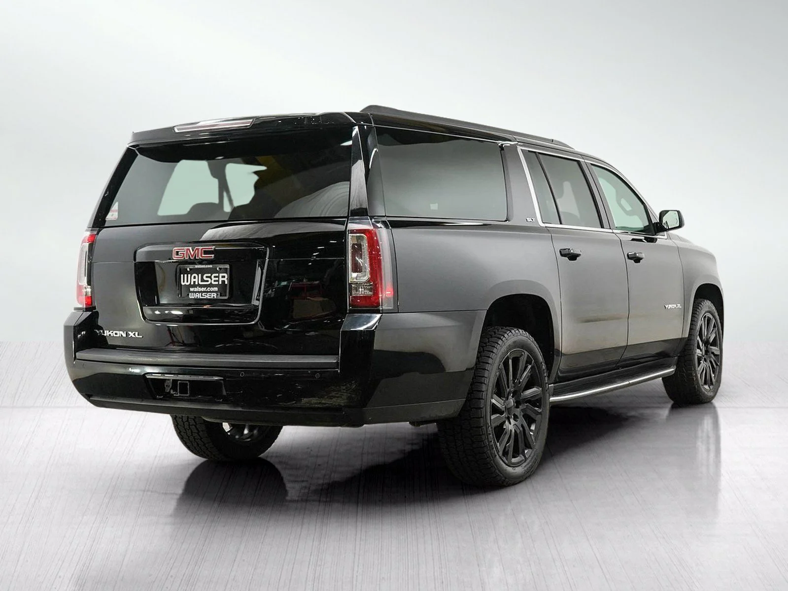 Used 2019 Onyx Black GMC SLT image 6