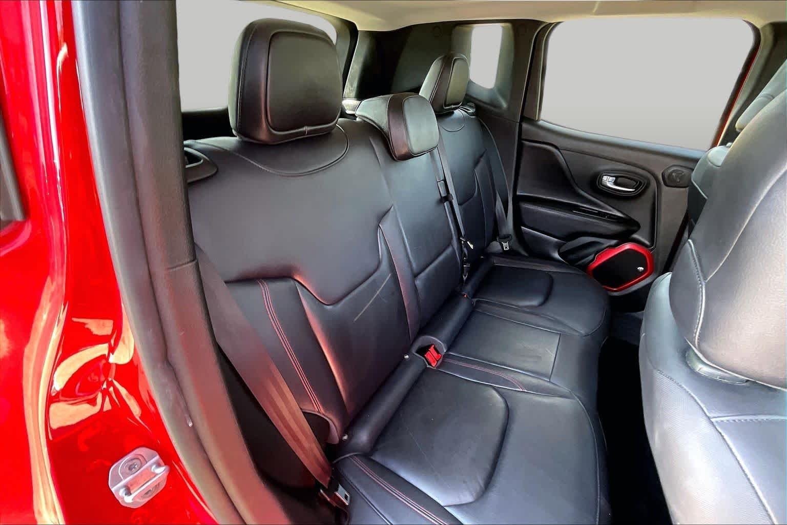 Used 2016 Colorado Red Jeep Trailhawk image 20