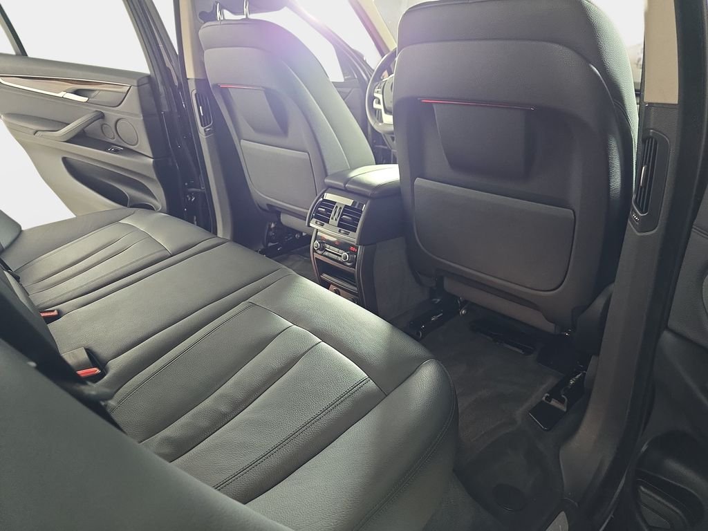 Used 2015 Dark Graphite BMW xDrive35i image 12