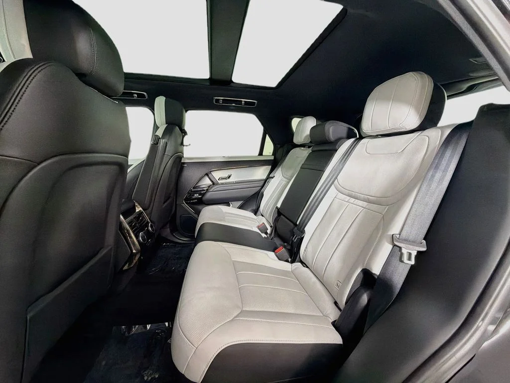 Used 2024 Black Land Rover Dynamic SE image 26