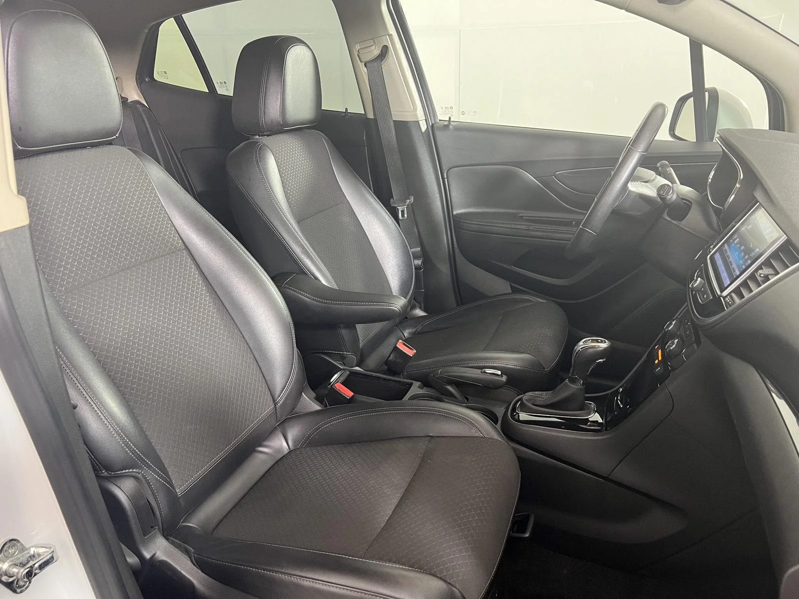 Used 2019 Summit White Buick Sport Touring image 26