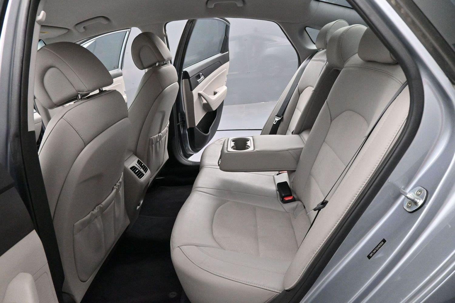 Used 2016 Symphony Silver Hyundai 2.4L Sport image 26