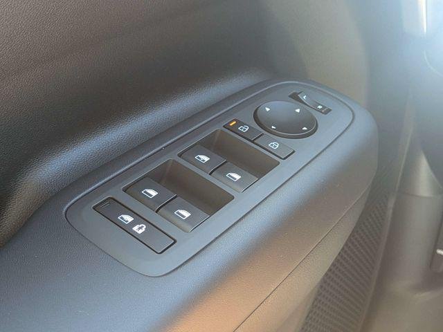 New 2027  Hyundai SE AWD image 24