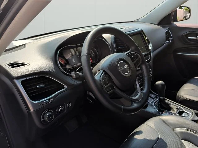 Used 2020 Black Jeep Limited image 13