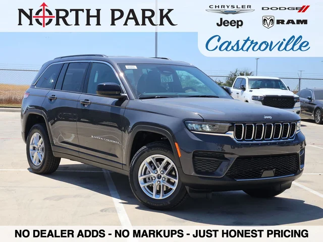 2026 Jeep Grand Cherokee Laredo