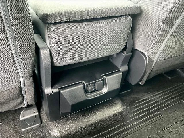 New 2026 Avalanche Ford F-350® XL image 53