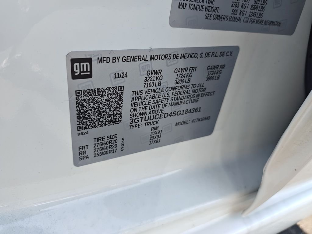 Certified Used 2025 White GMC Elevation image 26