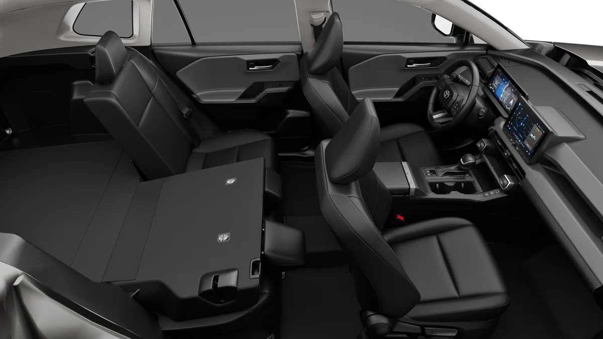 New 2026 Ice Cap Toyota XLE Premium image 44