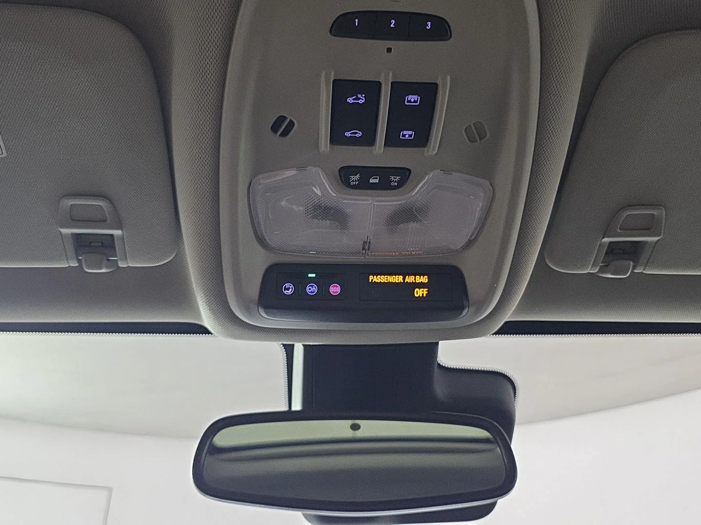 Used 2023 Sapphire Metallic Buick Essence image 28