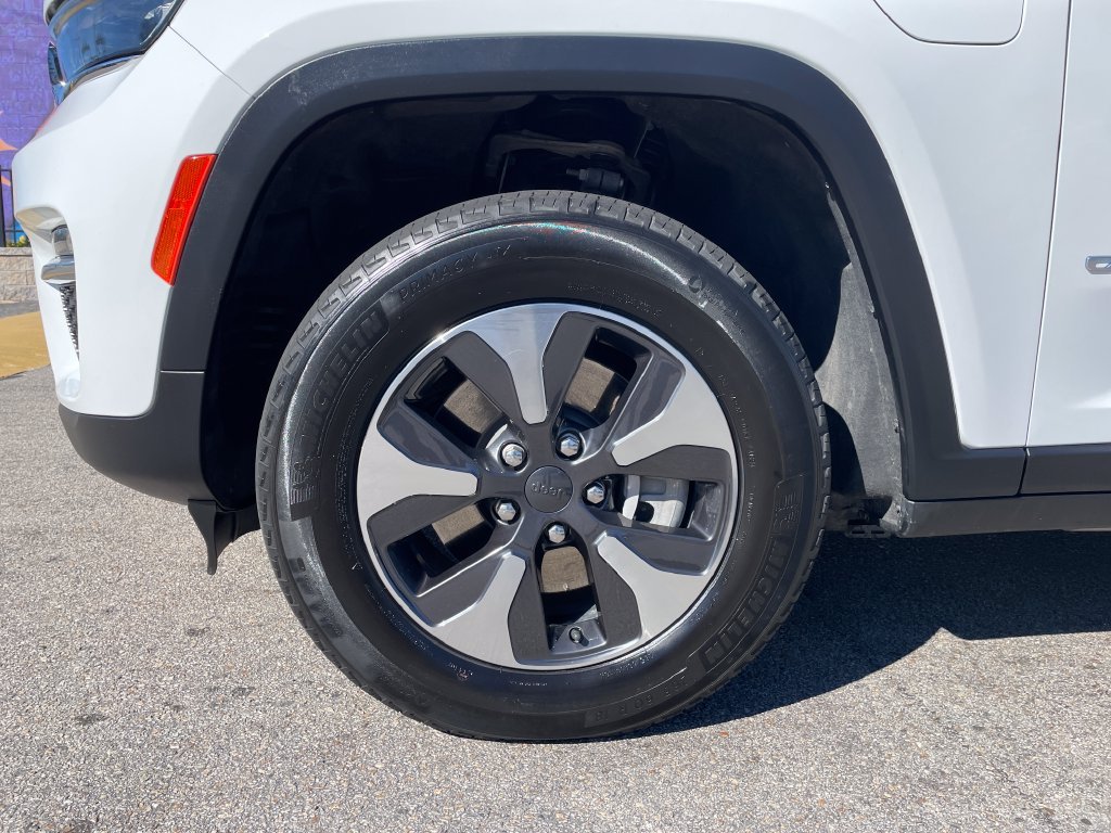 Certified Used 2024 White Jeep 4xe image 9