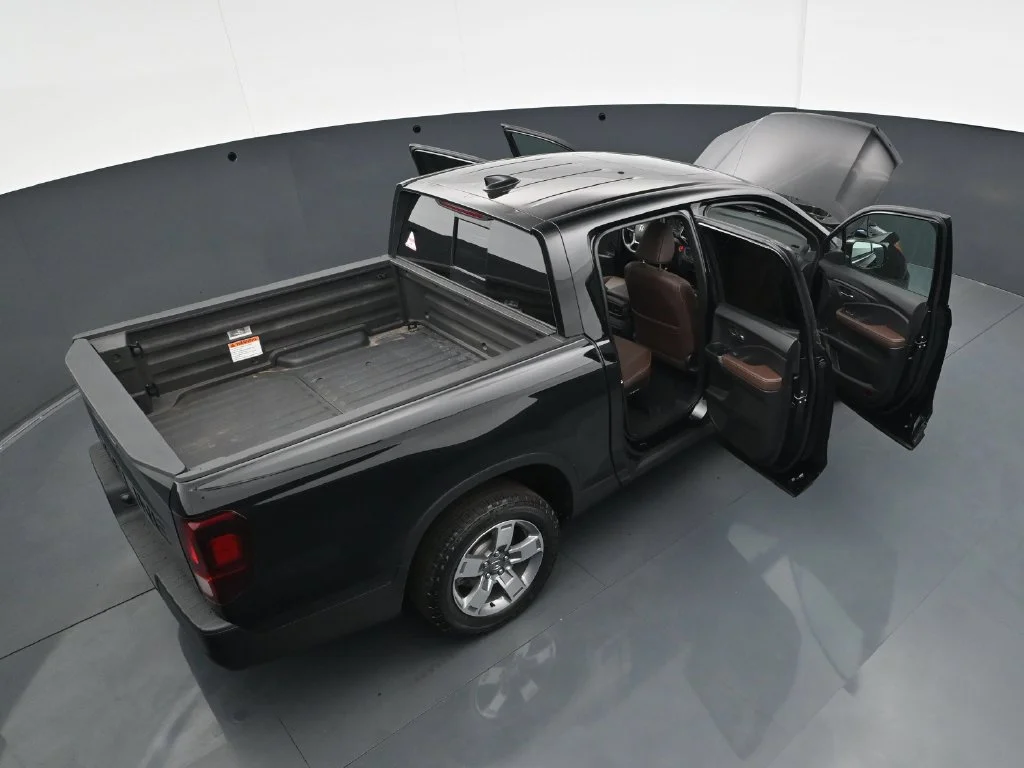 Used 2025 Black Honda RTL AWD image 39
