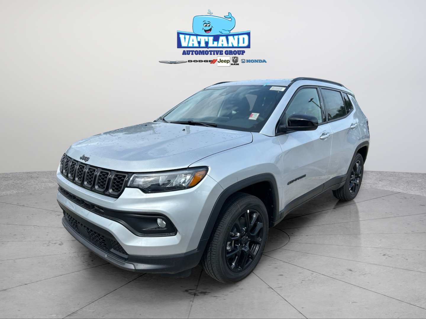 New 2026 Silver Zynith Metallic Clearcoat Jeep Latitude image 1