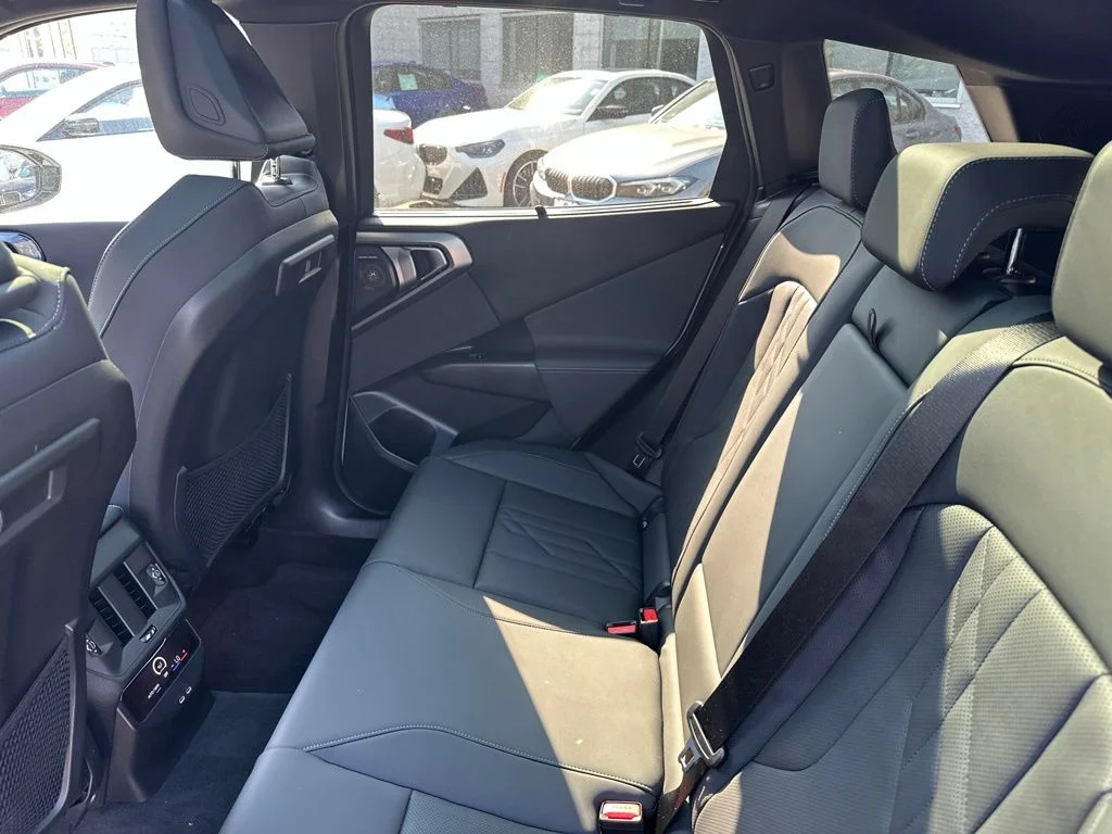 2026 BMW X3 M50 - Photo 26