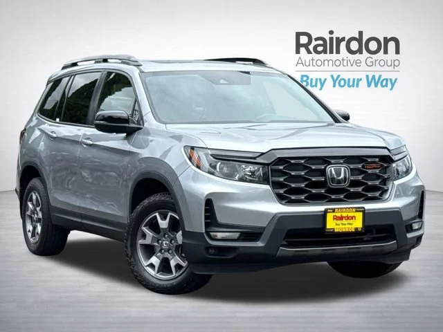 Used 2023 Lunar Silver Metallic Honda TrailSport image 1