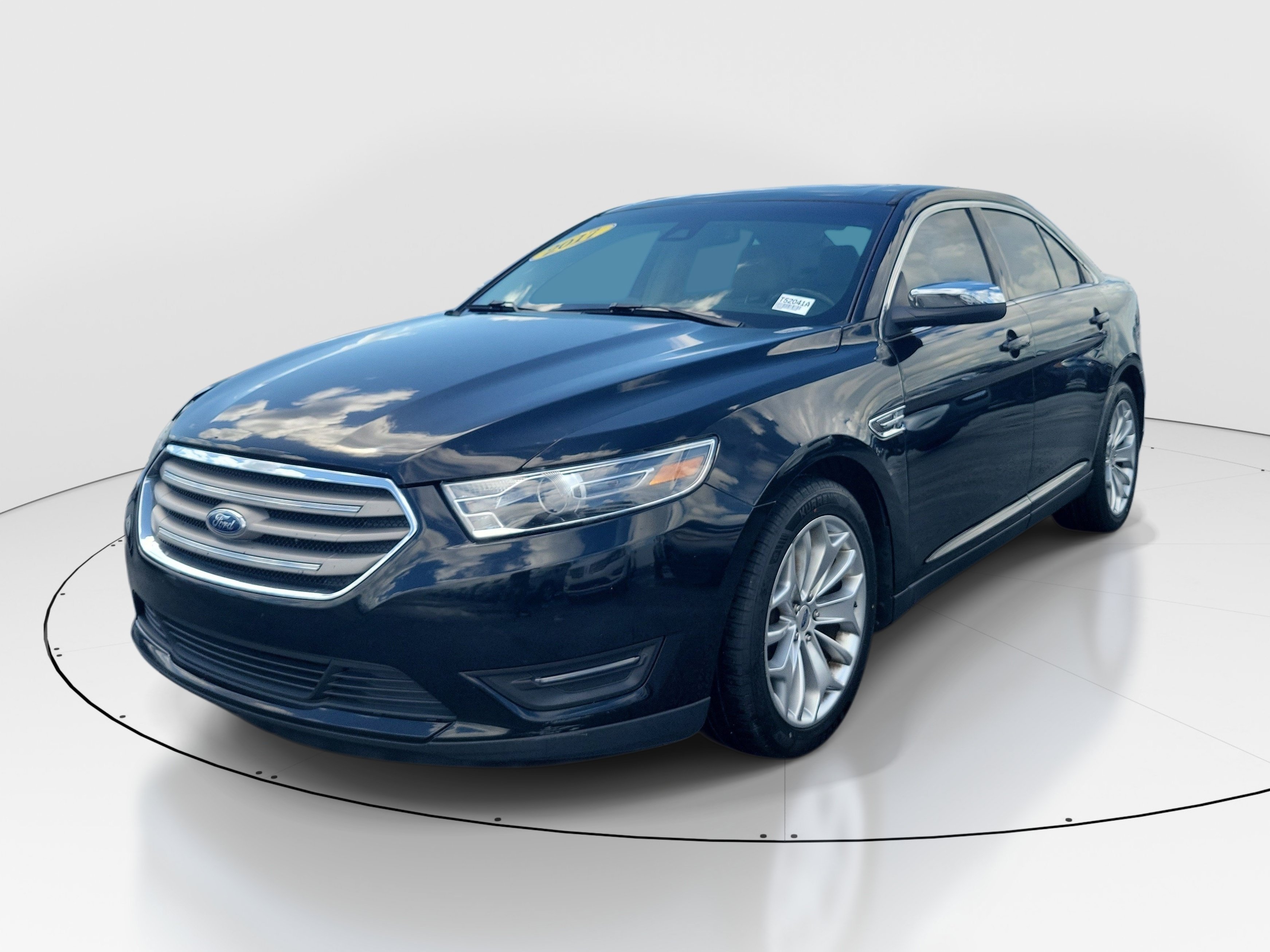 Used 2017 Shadow Black Ford Limited image 3