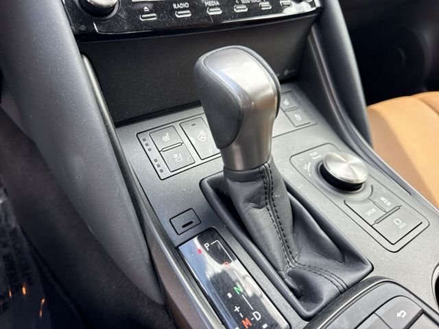 2024 Lexus IS 300 - Photo 20