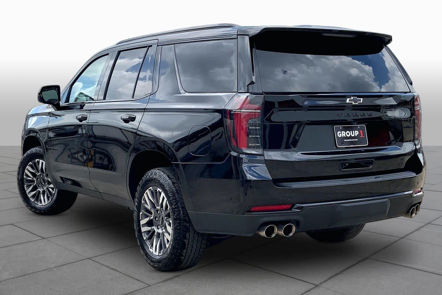 Used 2025 Black Chevrolet Z71 image 11