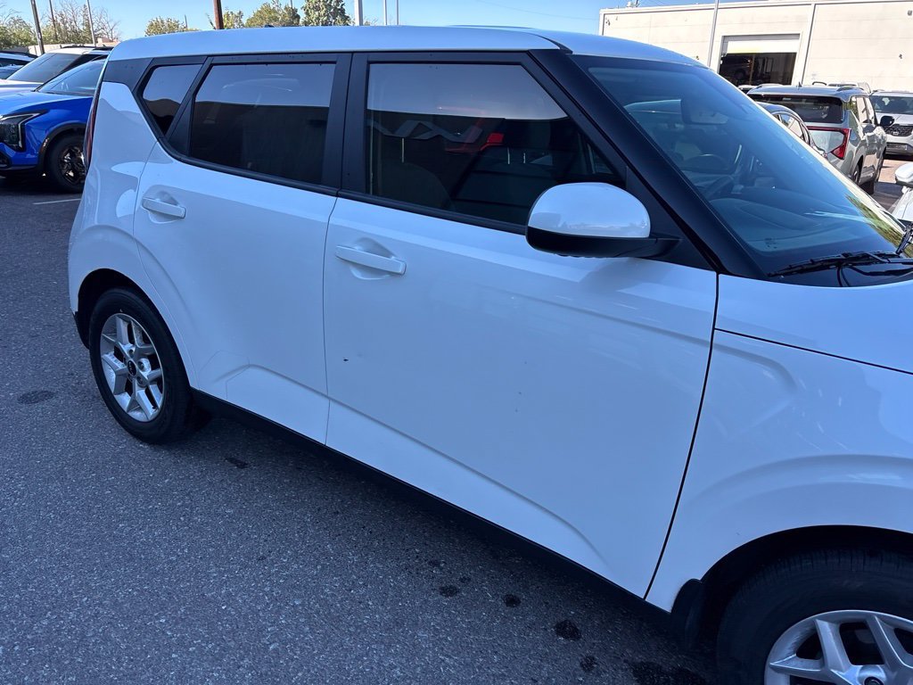 Used 2025 White Kia LX image 11