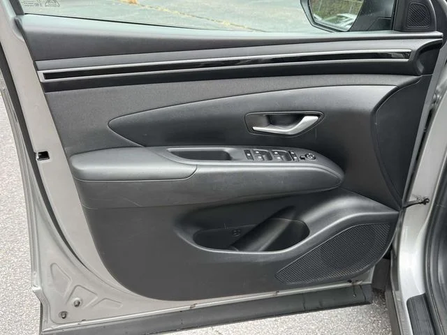 Used 2023 Silver Hyundai SEL image 26