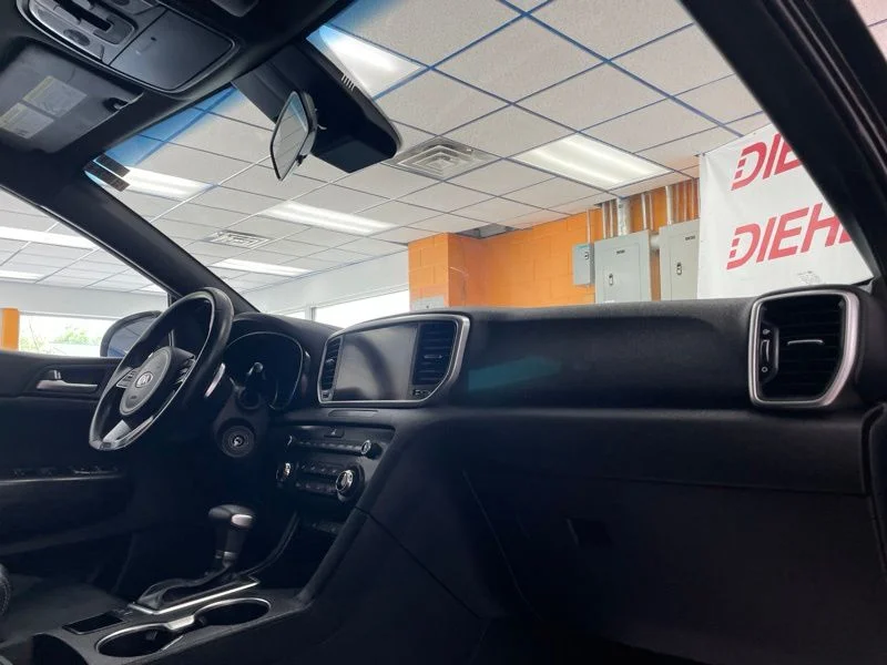 Used 2021 Red Kia S image 12