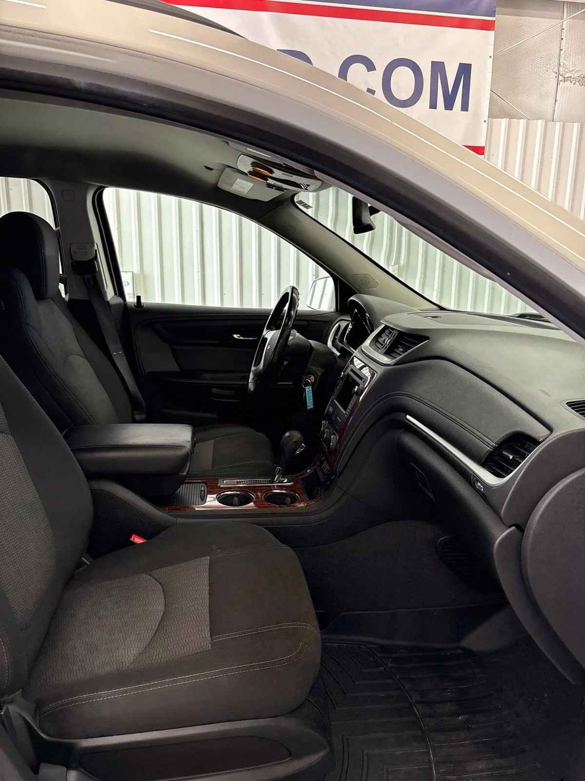 Used 2014 White Chevrolet 2LT image 20