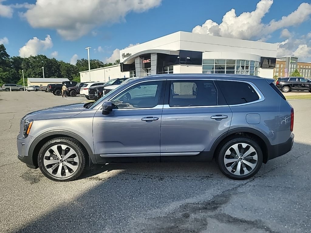 Used 2021 Silver Kia S image 4
