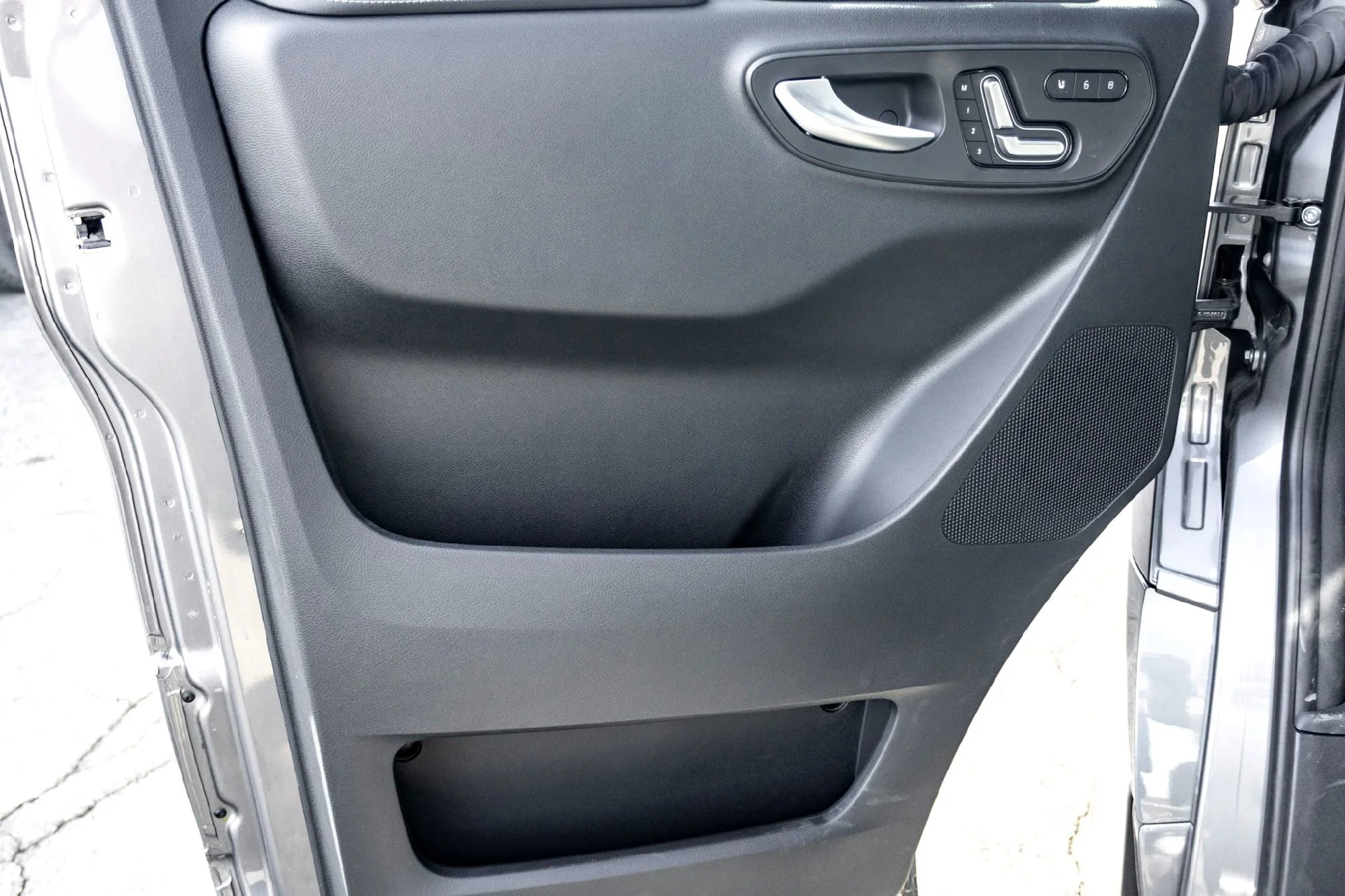 2025 Mercedes-Benz Sprinter Passenger Van Base - Photo 38