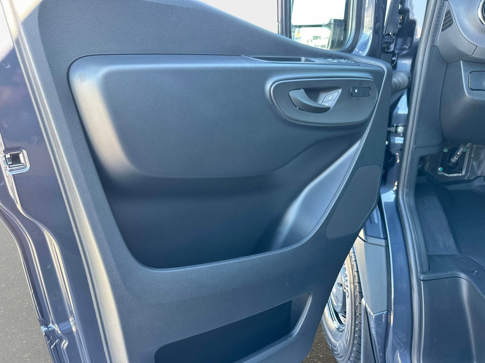 New 2026 Graphite Sprinter Cargo 144 WB image 12
