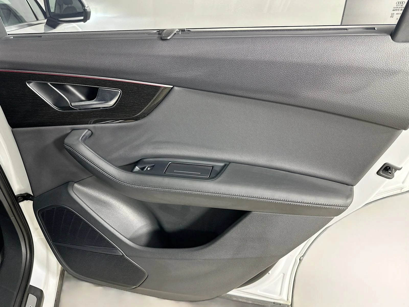Used 2021 White Audi  image 41