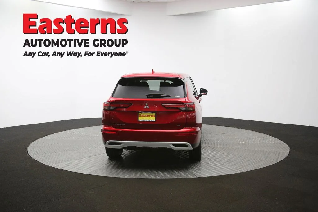 Used 2024 Red Mitsubishi SE image 37