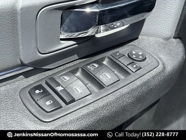 Used 2024 Black Ram SLT image 30