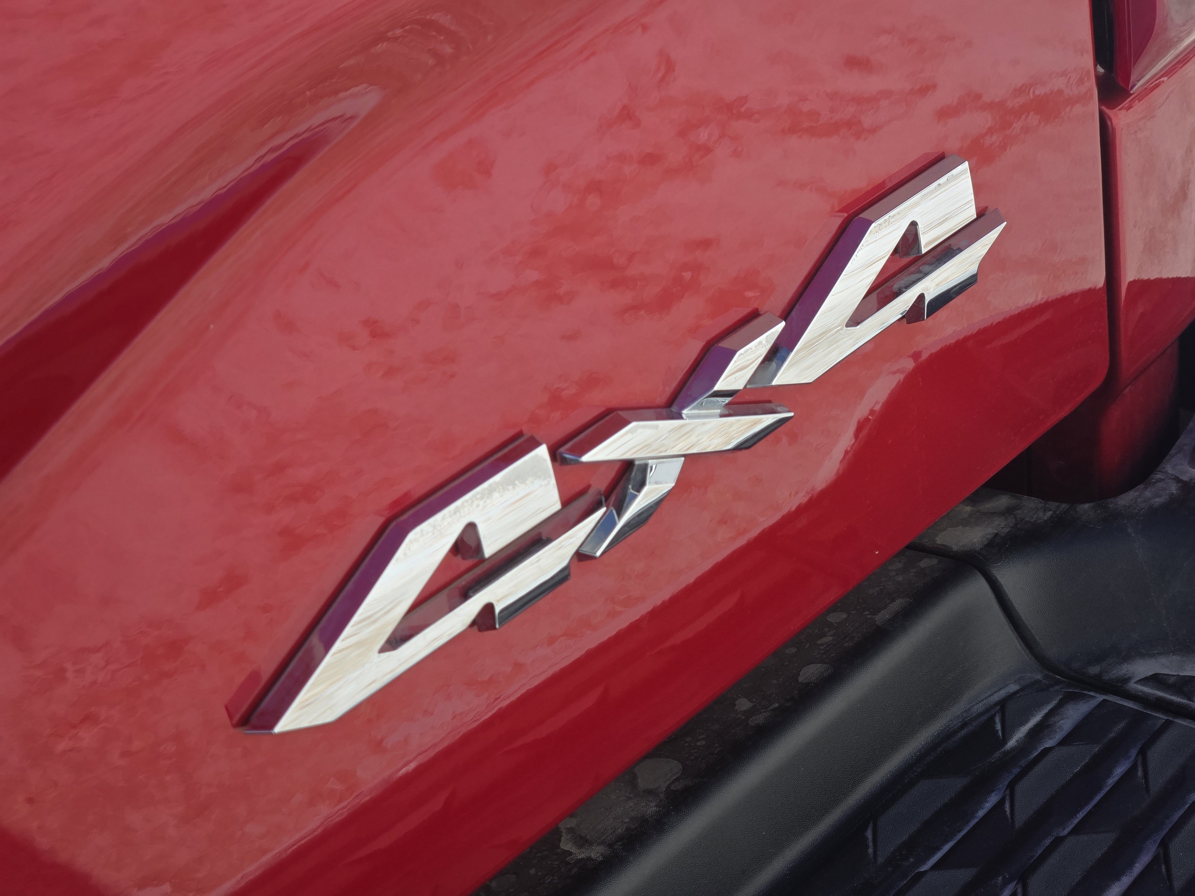 New 2026 Molten Red Pearl-Coat Exterior Paint RAM Tradesman image 9