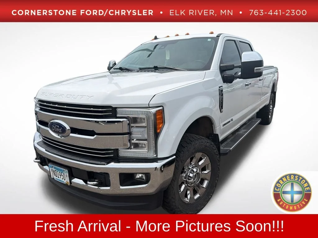 Used 2019 White Ford Lariat image 1