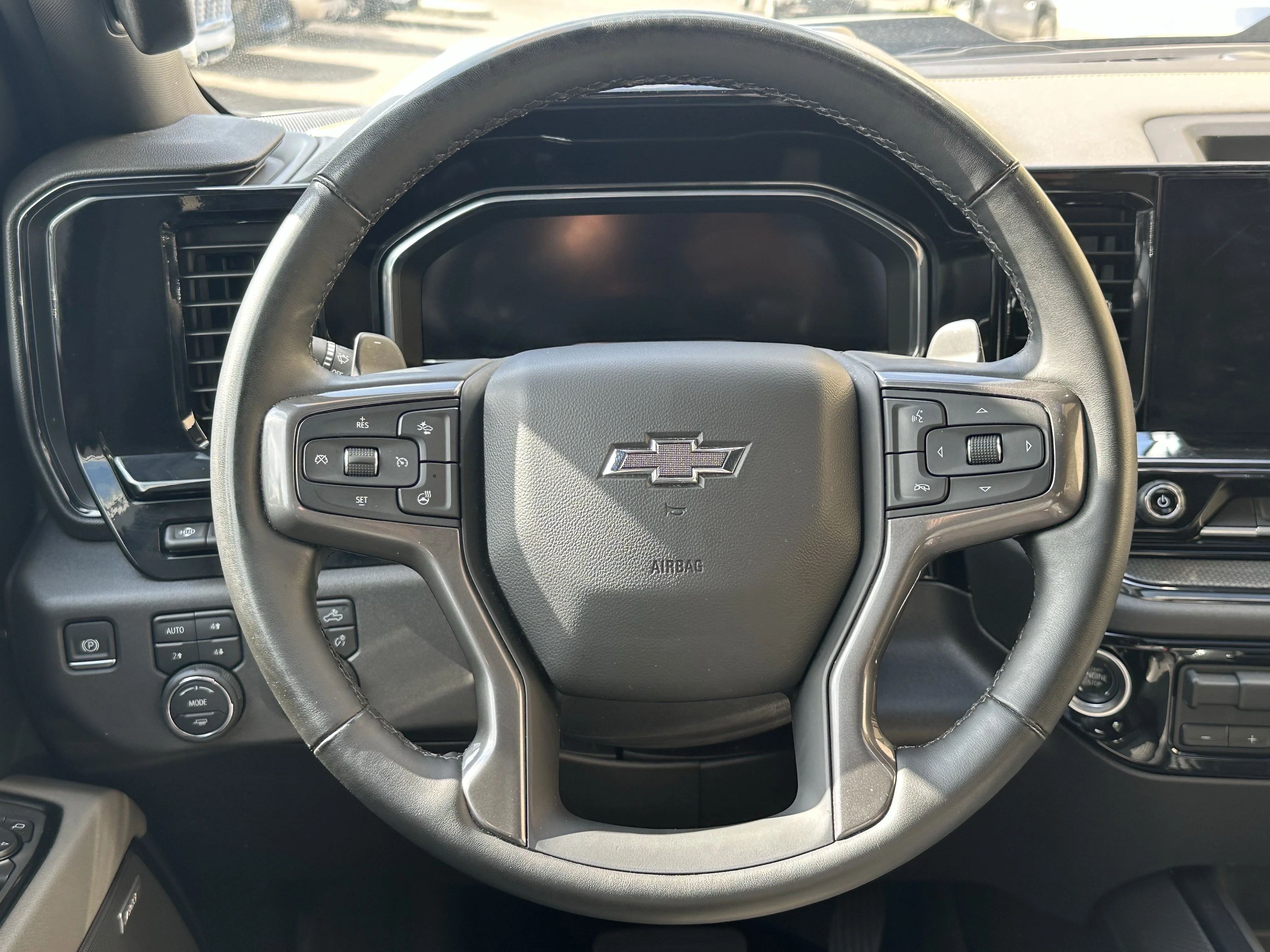 Certified Used 2025  Chevrolet ZR2 image 12