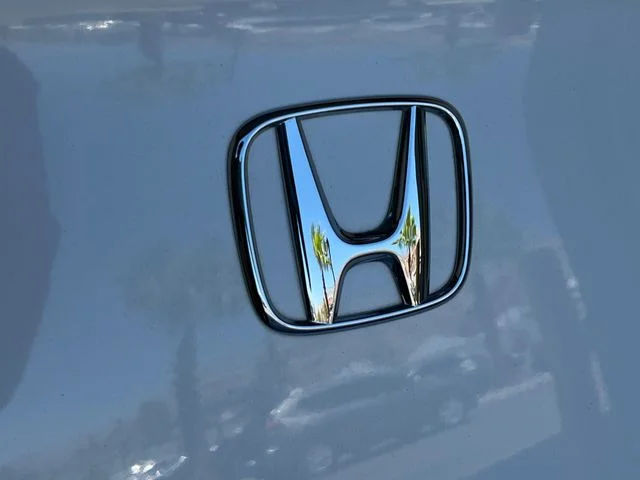 Used 2015 White Orchid Pearl Honda EX-L image 21