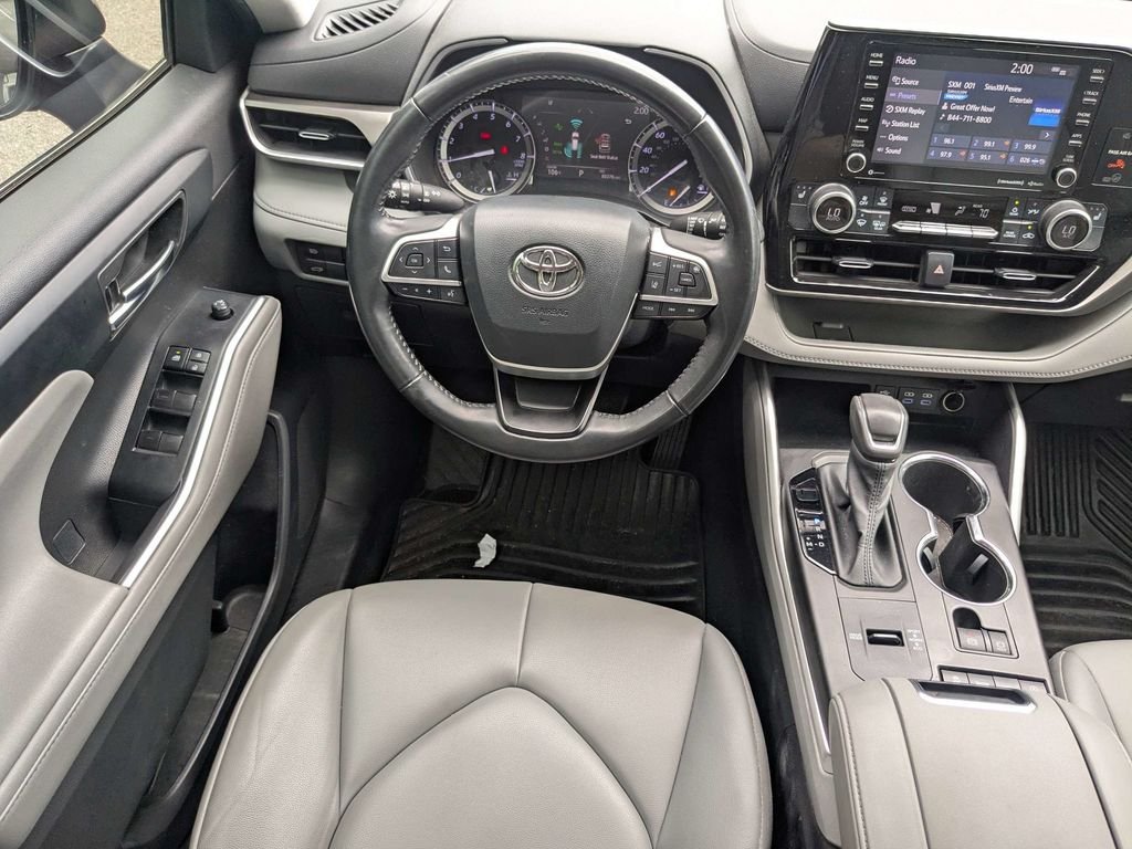 Used 2022 Gray Toyota XLE image 18