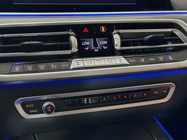 Used 2021 Blue BMW M50i image 23
