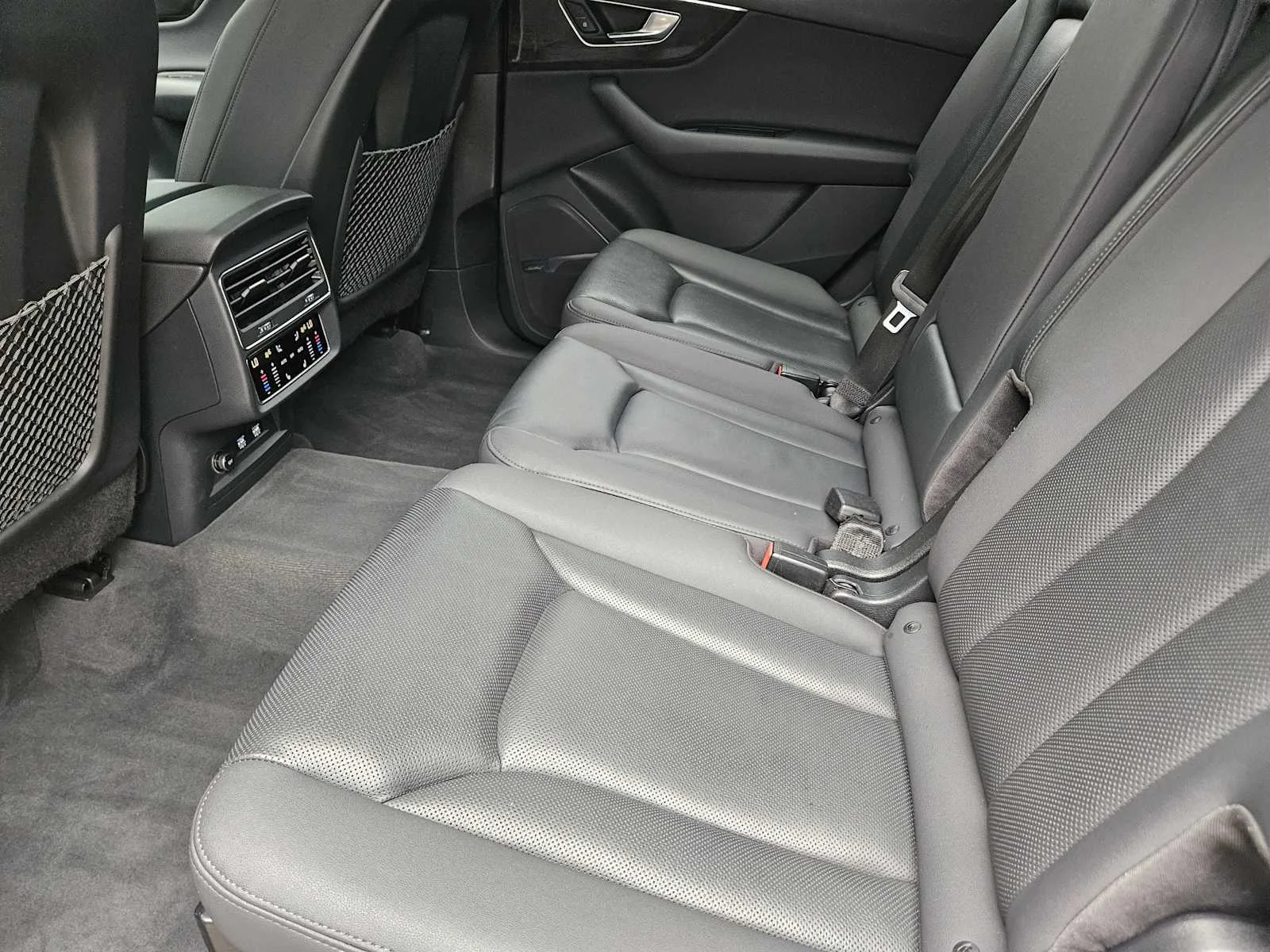 Used 2020 WHITE Audi Premium Plus image 22